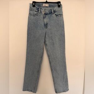 COPY - Abercrombie & Fitch high rise Jeans Size 6L